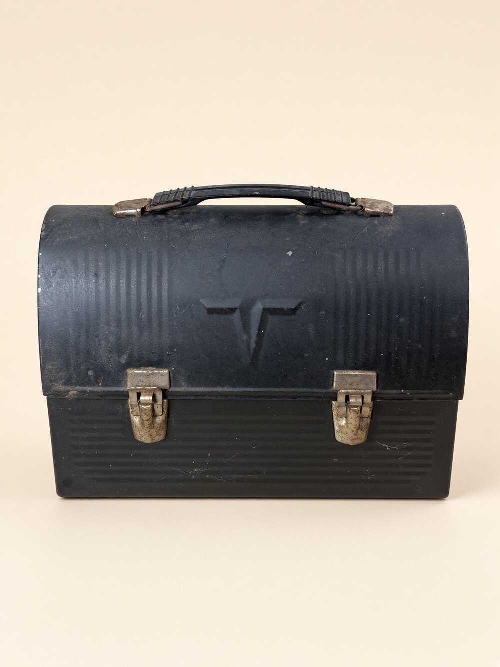 King Seeley Thermos Lunch Box Black Metal Dome Norwich Connecticut Latch